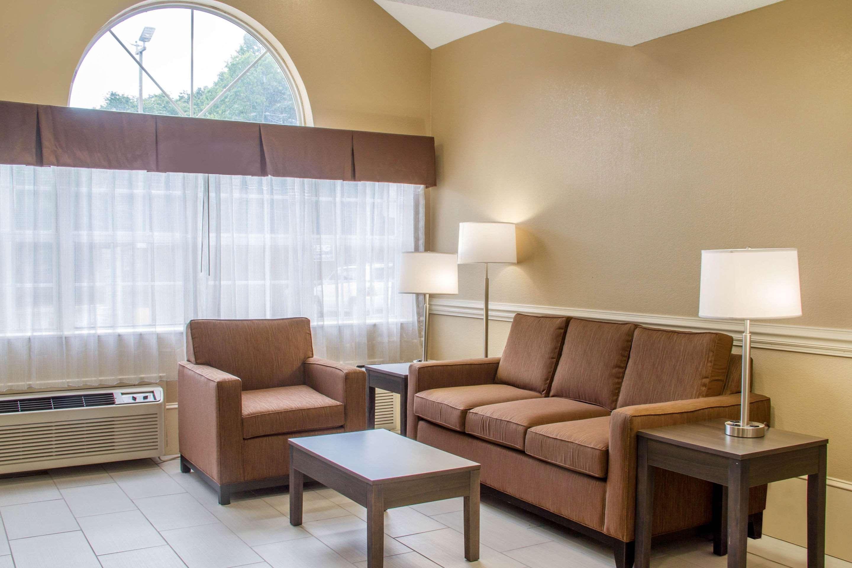 Hotel Quality & - Cherokee Area