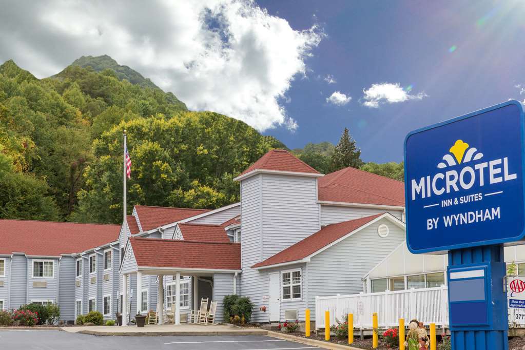 Quality & - Cherokee Area 2* Maggie Valley