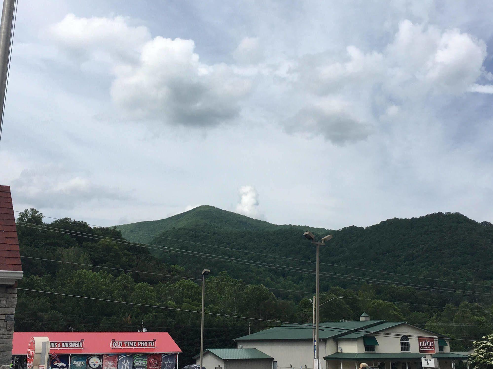 Quality & - Cherokee Area Hotel